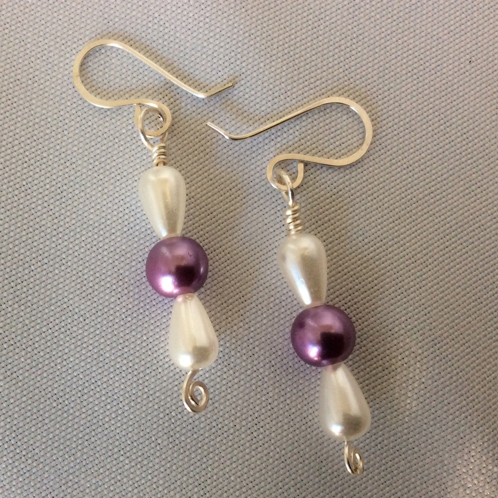 Moved to boutique 💕Handmade Pearl Earrings
